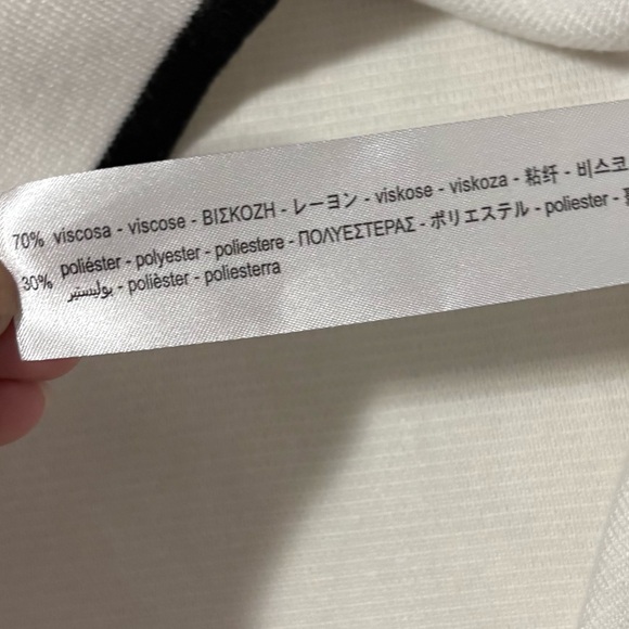 Zara White Black Knit Pearl Button Up Cardigan Size Medium Old Money Classic - Picture 6 of 6